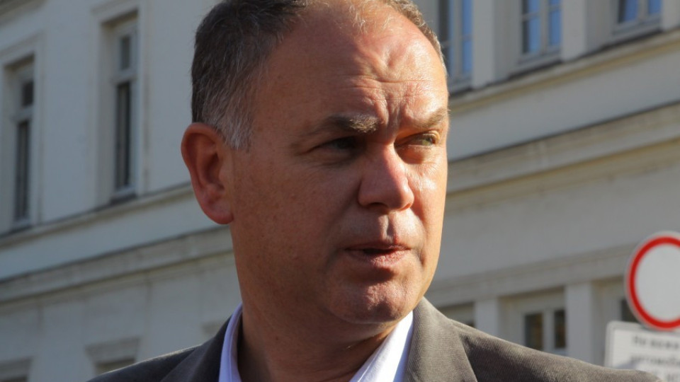 Кадиев прави партия | StandartNews.com