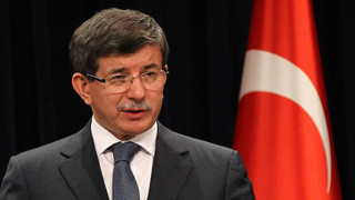 Давутоглу: Няма да дадем Азаз на кюрдите