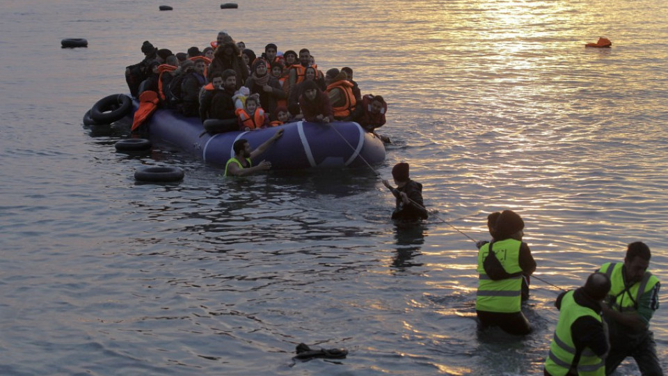 Таен доклад: Скок с 1664% на мигрантите през Гърция | StandartNews.com