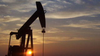 Иран няма да намалява добива на петрол