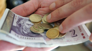 Чиновниците в Перник с по-високи заплати от частния сектор