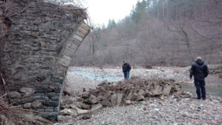 Иманяри разрушиха римския мост в Дрангово