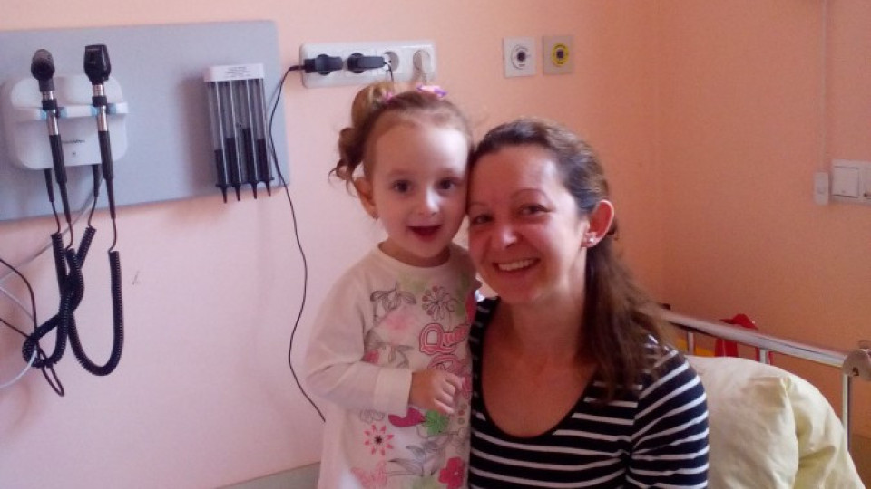 Лекари от "Пирогов" спасиха малката Мерал | StandartNews.com