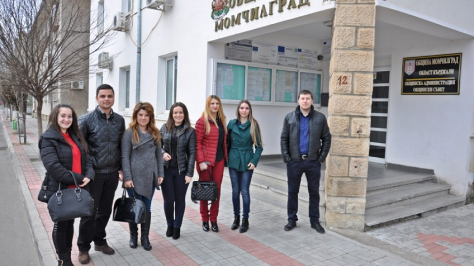 20 младежи започват работа в Момчилградско  | StandartNews.com