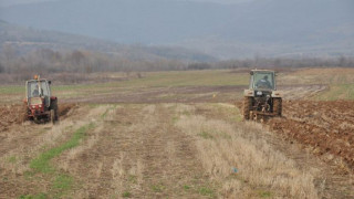 Дават на фермерите пари за гориво