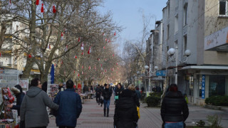 Закичиха центъра на Враца с 225 мартеници