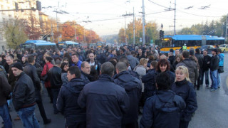 Полицаите пак плашат с протести