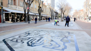 Варна събра 192 столици на площада