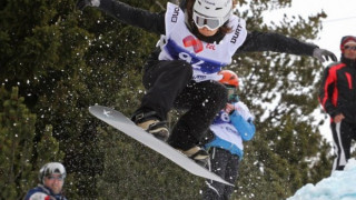 Сани Жекова победи за Световната купа във Вейсоназ