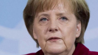 Меркел разкритикува Гърция за бежанците