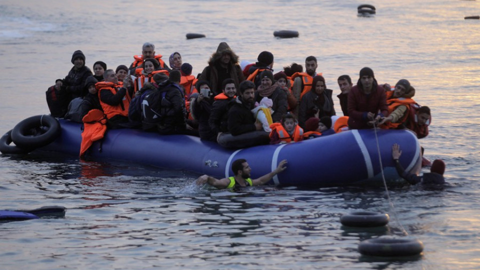 100 000 мигранти идват в Гърция през март | StandartNews.com