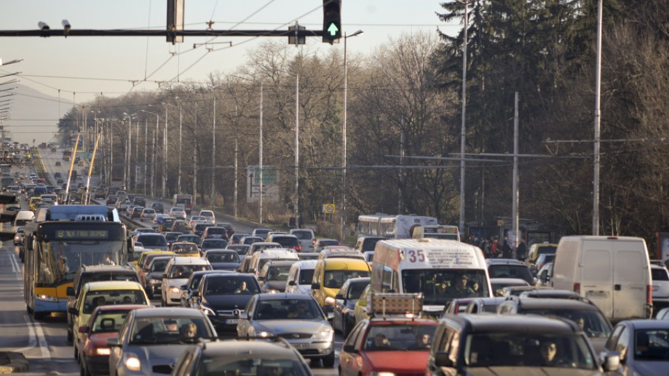 МВР: Трафикът ще се засилва следобед | StandartNews.com
