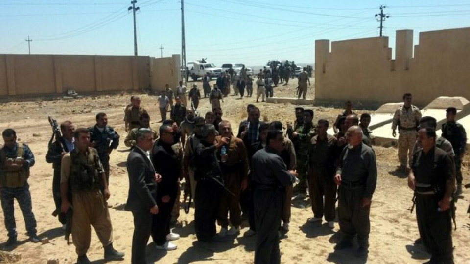 Джихадисти взривиха над 60 души в Ирак | StandartNews.com