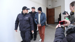 Дело за отцеубийство влиза повторно в съда