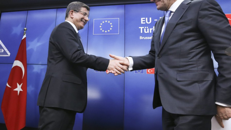 ЕС се споразумя с Турция за мигрантите | StandartNews.com