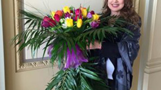 Сираков прати цветя на жена си от болницата