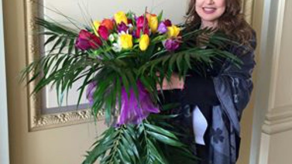 Сираков прати цветя на жена си от болницата | StandartNews.com