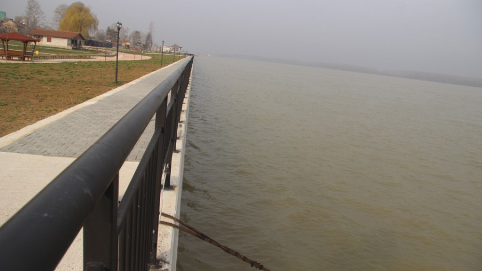 Дунав при Лом гони 8 метра | StandartNews.com