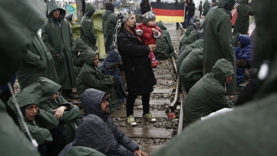 Балканите затръшнаха вратите за бежанците | StandartNews.com