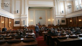 Депутати питат Горанов за "Аликс партнърс"