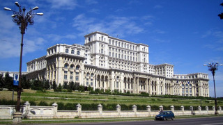 Отварят за туристи дома на Чаушеску