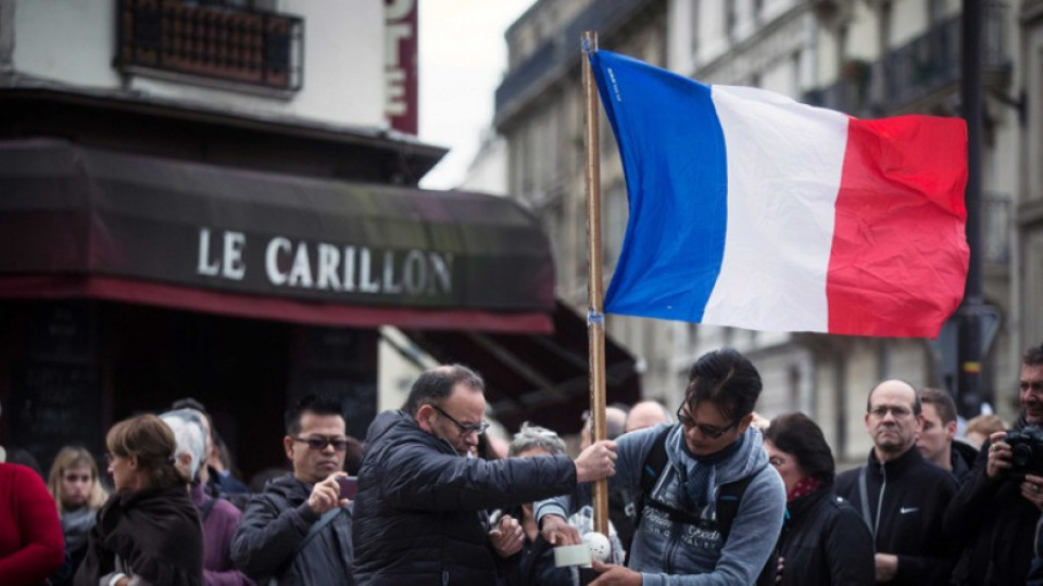 Французите искат референдум за оставане в ЕС | StandartNews.com