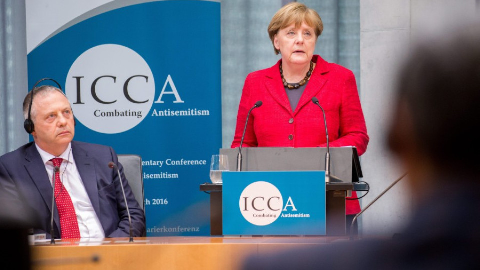 Меркел запазва курса към бежанците (ОБЗОР) | StandartNews.com