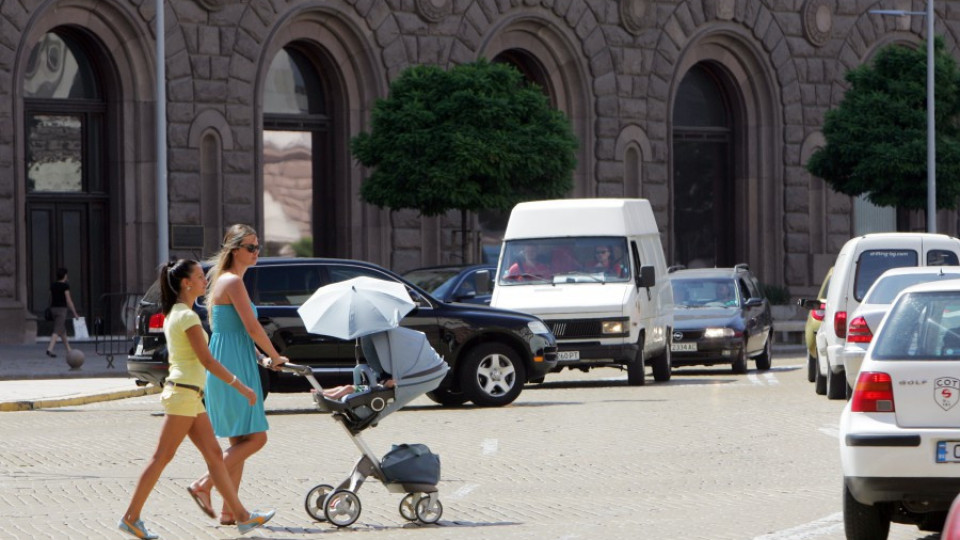 България с най-младите майки в Европа | StandartNews.com