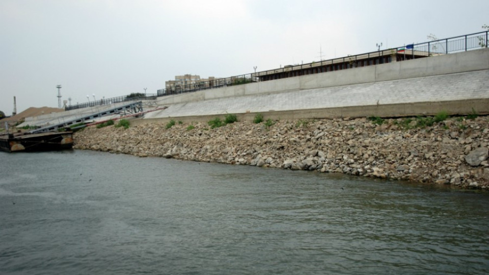 Дунав спада, наблюдението на дигите остава | StandartNews.com