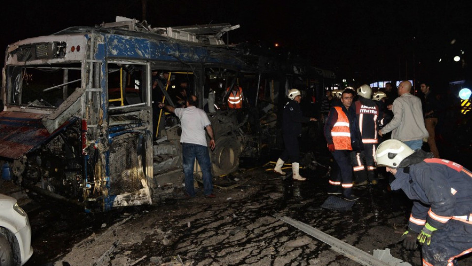Петима заподозрени за атентата в Анкара | StandartNews.com