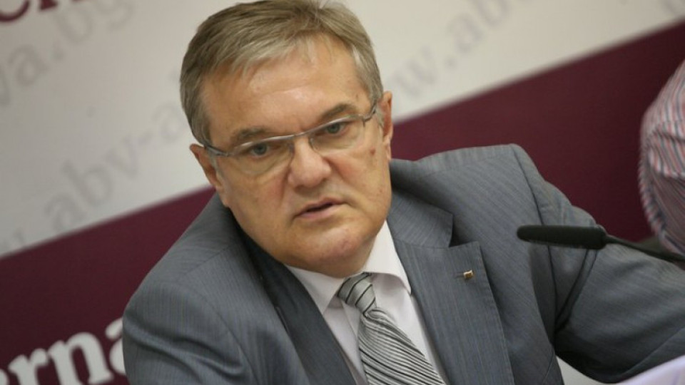 Р. Петков: ДСБ са като пиявици въввластта | StandartNews.com
