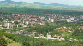 В Мездра яхнаха метлите за пролетна чистка