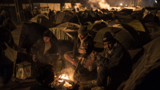 Напрежението в лагера в Идомени расте