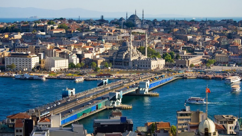 Турция с най-голям спад на туристи за последните 10 г. | StandartNews.com