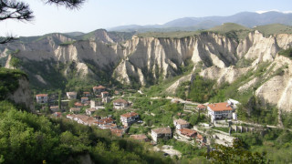 Възкресяват уникална църква над Мелник