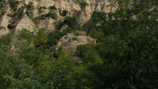 Първи поклонници на гроба на Деспот Слав в Мелник