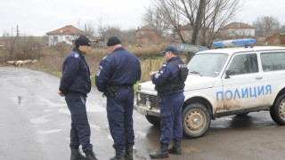 Патрулките стават банкомати