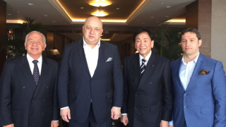 Кралев и Инински на среща с шефа на АИБА 