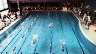 Малки и големи шампиони плуваха във "Виктория спа"