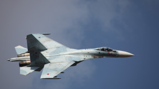 Руски изтребител прехвана опасно самолет на САЩ