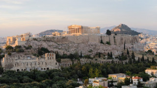 Гърция забрани раниците на Акропола