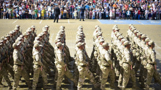 Пускат самолети за военния парад (ОБЗОР)