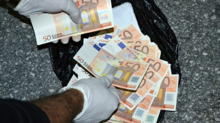 Разбиха 3 печатници за фалшиви евро (ОБЗОР)