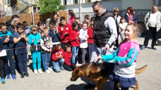 Ученици спортуваха в Деня на Земята