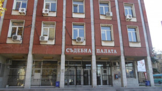 Прокуратурата проверява твърдения за продадено бебе