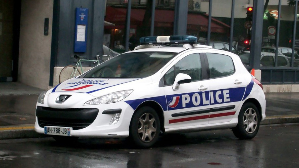 12 ареста след бой с полиция в Париж | StandartNews.com