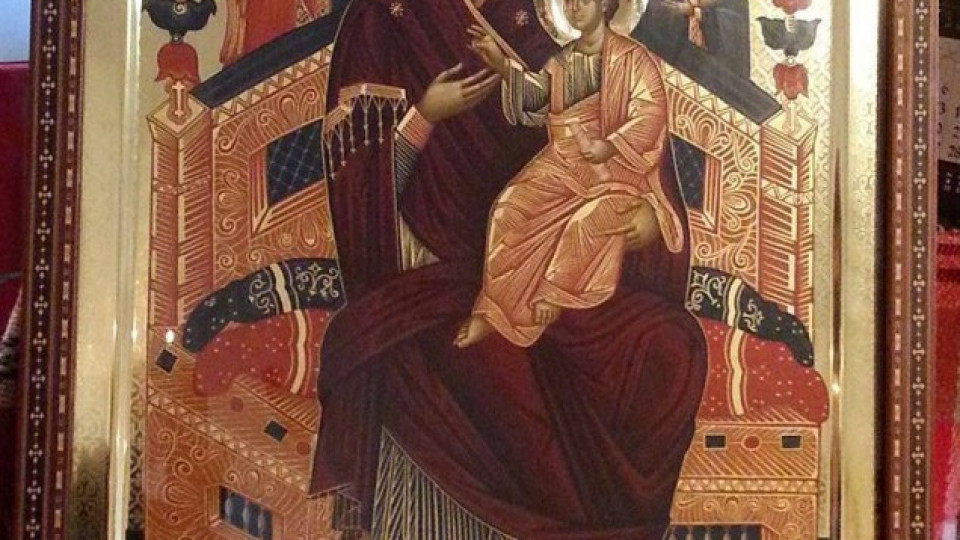 Чудотворна Богородица в "Ал. Невски" на Великден | StandartNews.com