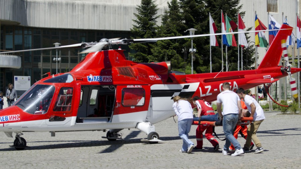 Хеликоптер спаси ученик футболист | StandartNews.com