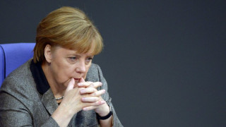 Меркел предложила на Япония да влезе в НАТО