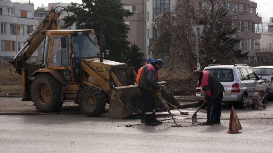 Отпуснаха пари за пътищата в Севорозападна България и Хасковско | StandartNews.com